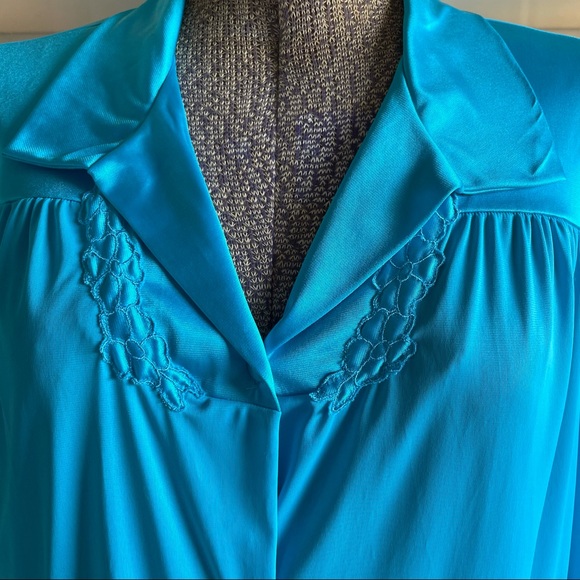 Vintage Vanity Fair Bright Blue Robe Housedress - Picture 5 of 15